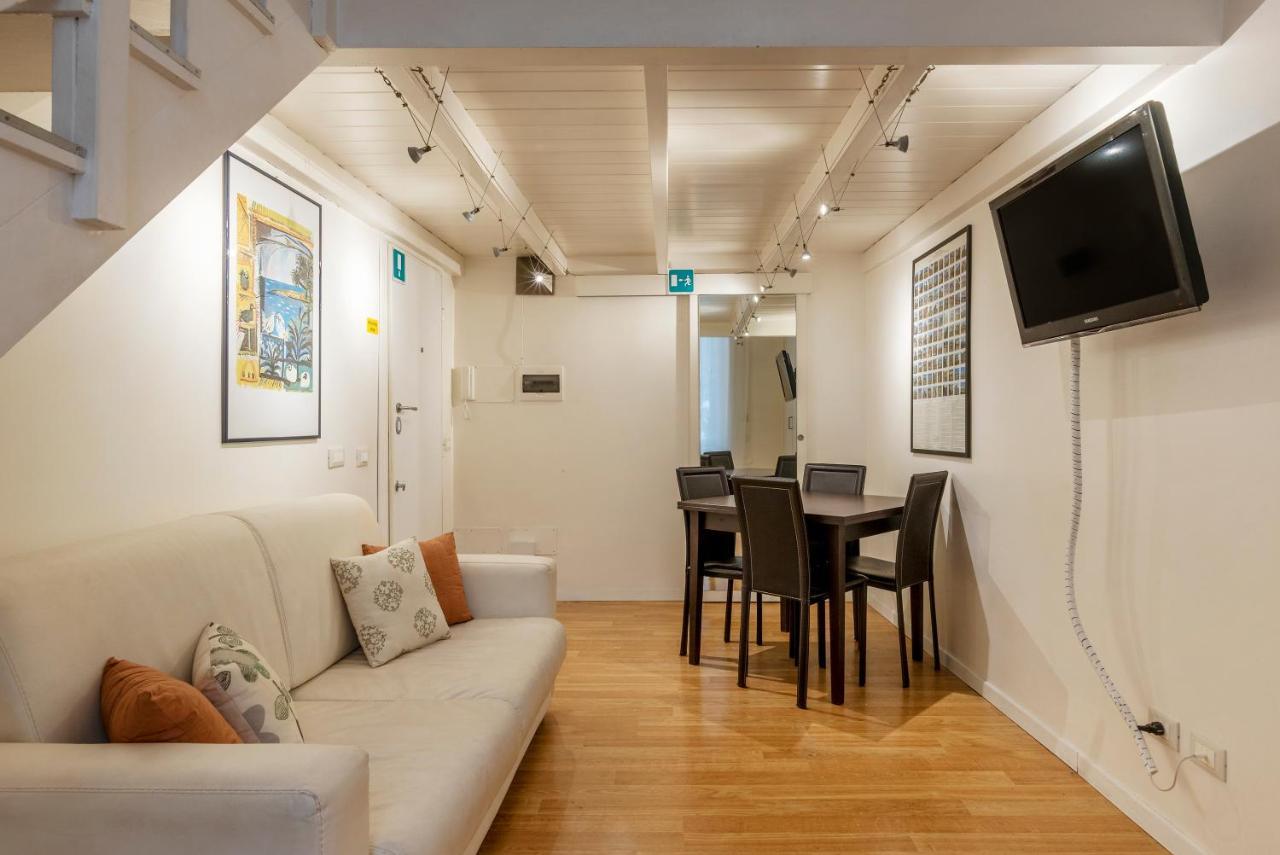 Parlamento Modern Apartment โรม ภายนอก รูปภาพ